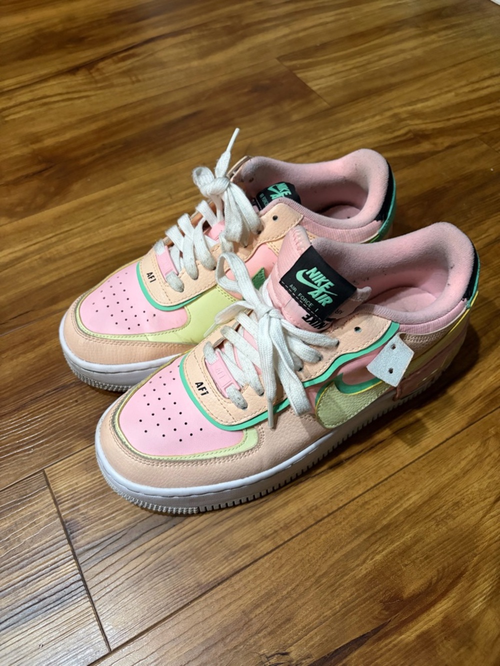 Nike Air Force 1 Pink Sneakers